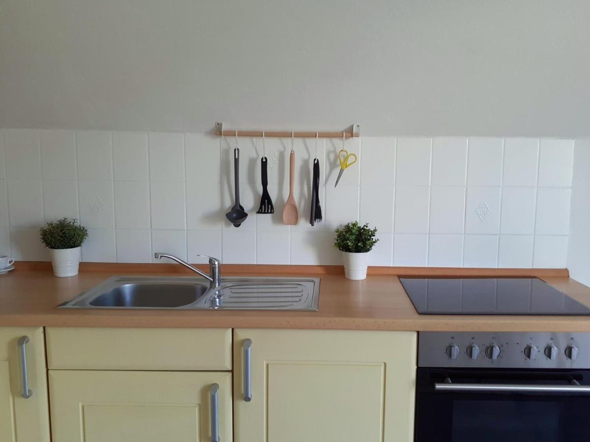Eifelstern-Schoene Ferienwohnung Mit Balkon Kalenborn-Scheuern Екстериор снимка